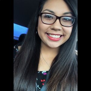 Meet your Posher, Alisa